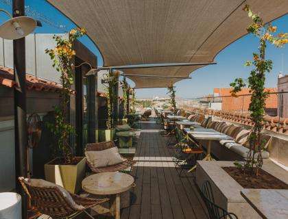 Klimb Up Hotels - Hotels